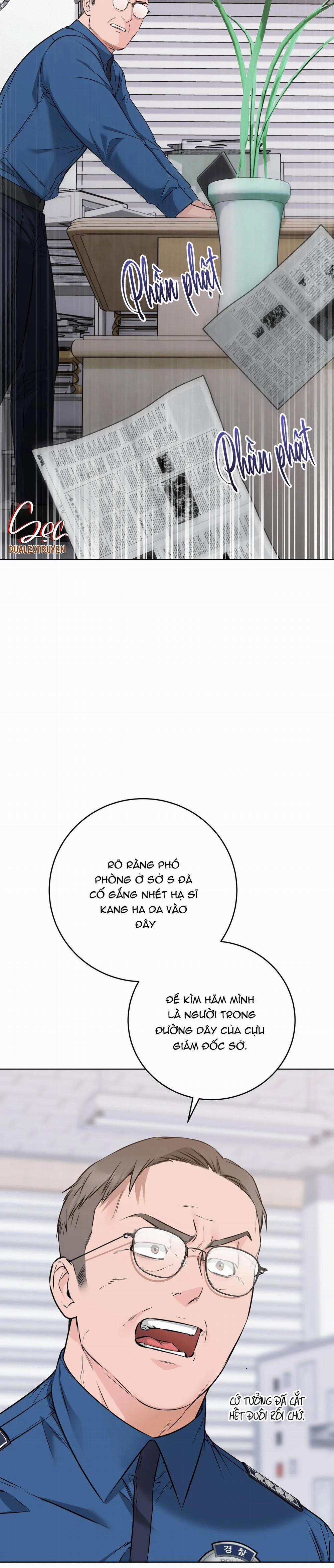 Bên Trong Lớp Cảnh Phục 28 trang 15