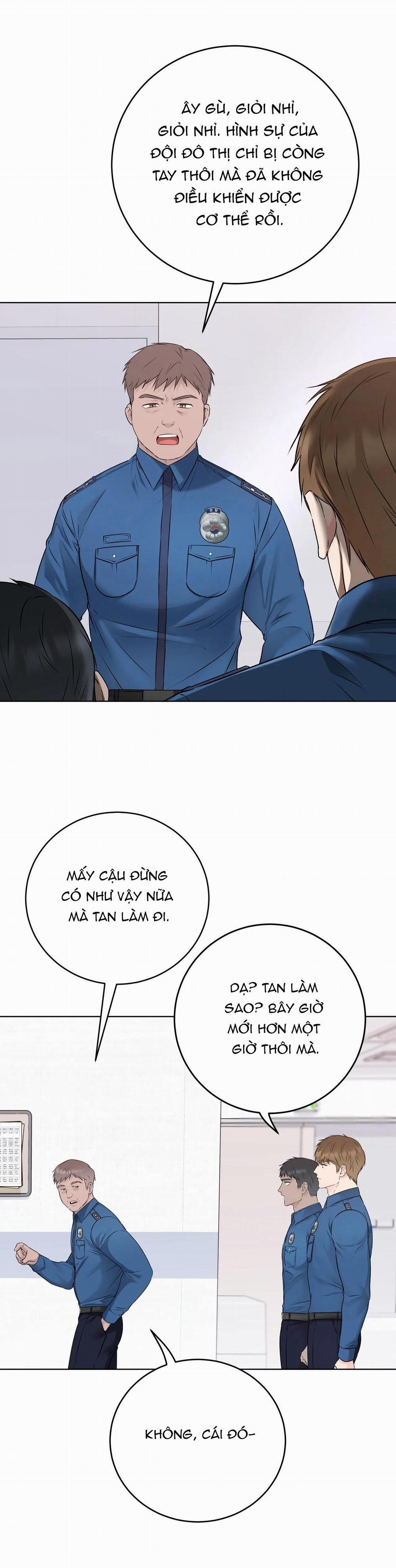 Bên Trong Lớp Cảnh Phục 48 trang 18