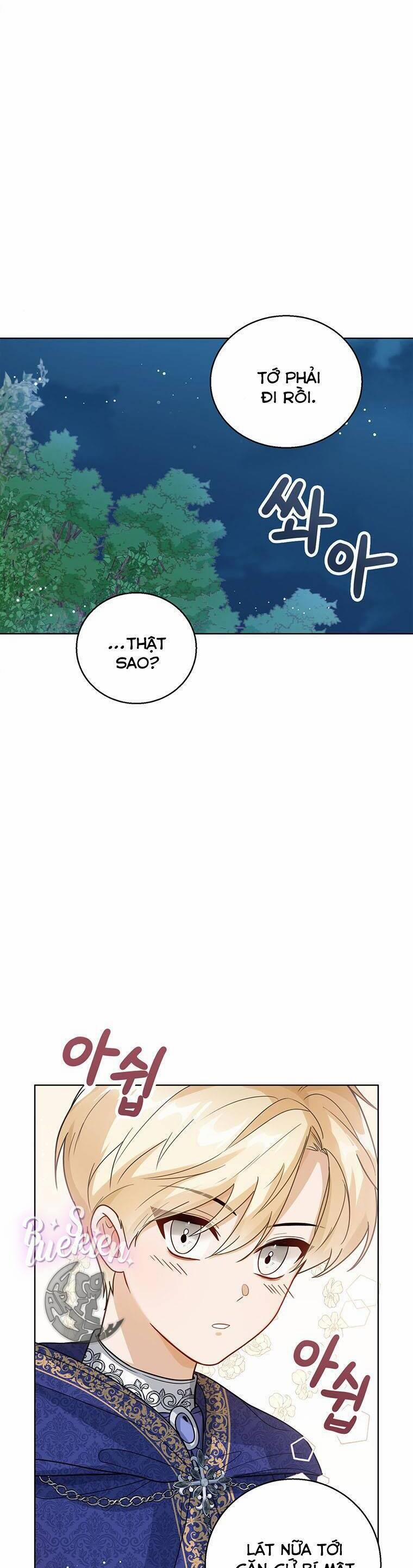 Công Chúa Bé Con Nhìn Vào Cửa Sổ Trạng Thái 10 trang 1