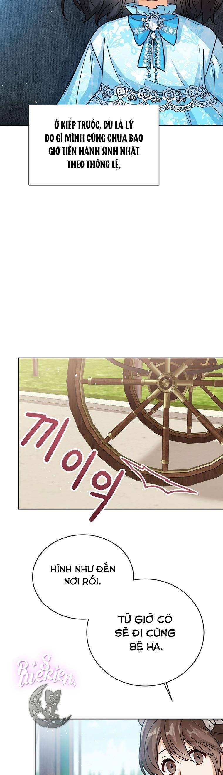 Công Chúa Bé Con Nhìn Vào Cửa Sổ Trạng Thái 27 trang 2