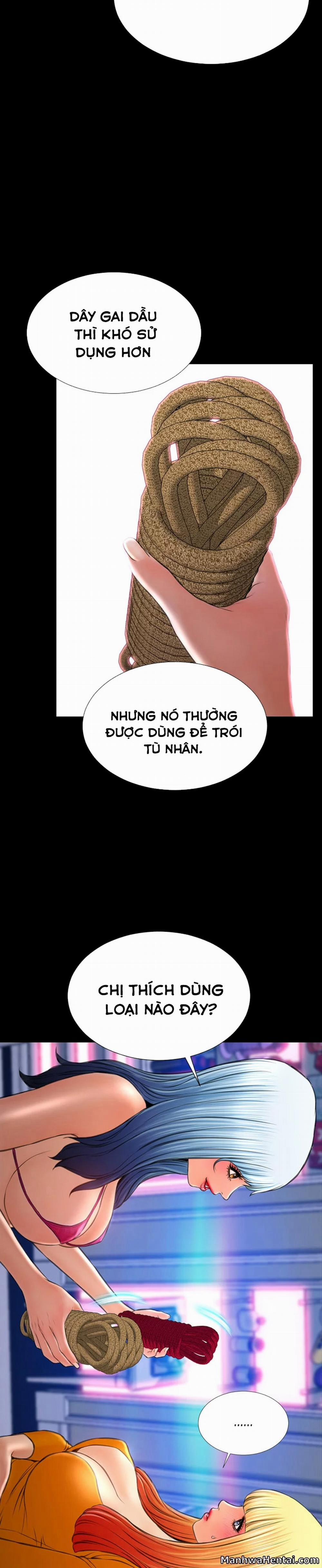 Cửa Hàng Đồ Chơi Người Lớn 26 trang 18