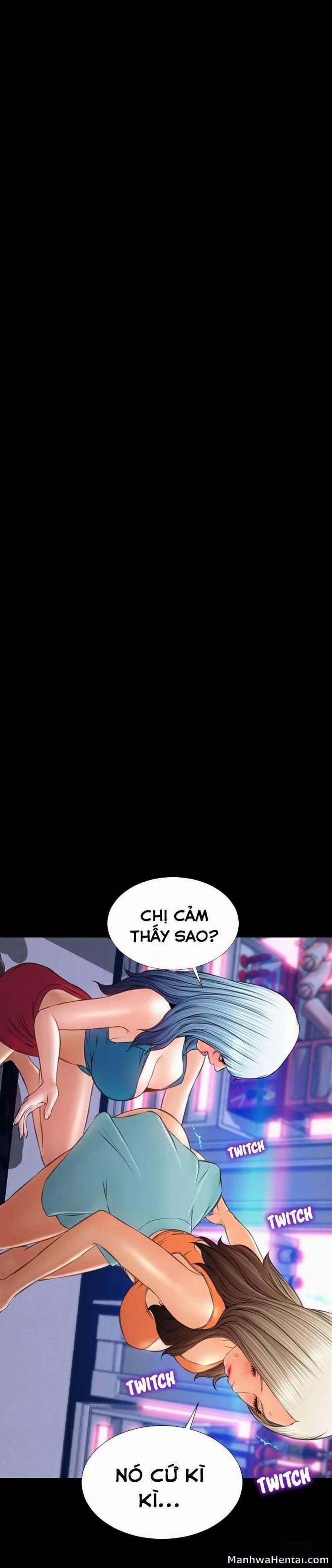 Cửa Hàng Đồ Chơi Người Lớn 30 trang 0