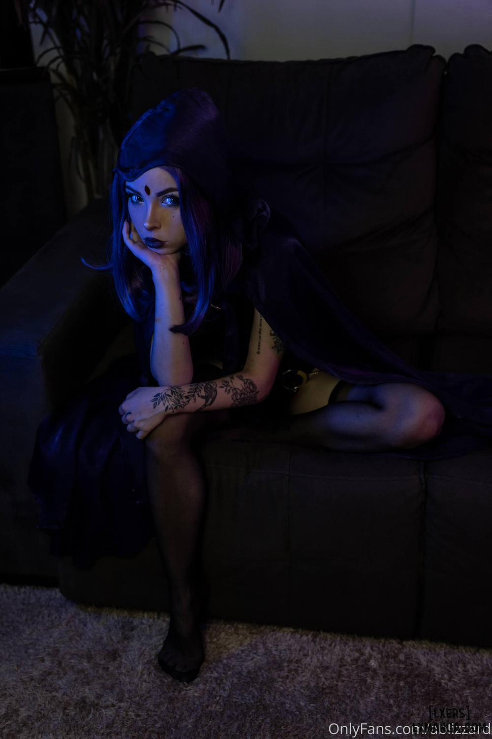 Hình Cosplay 734 - Amanda Welp trang 1